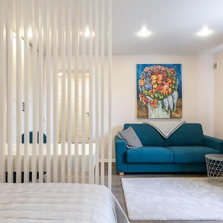 Cozy Stylish Studio Apartment With Free Parking By Centralapartments Tallinn Exteriör bild