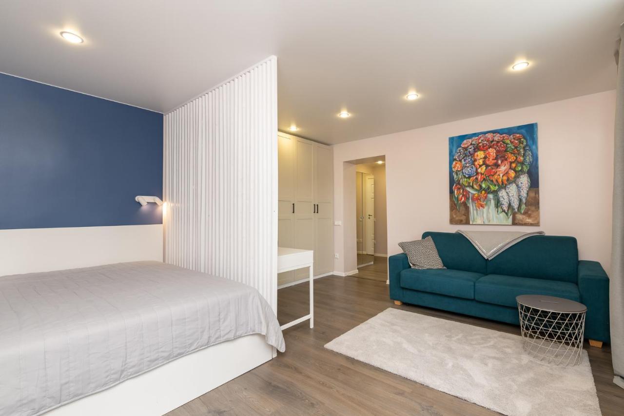Cozy Stylish Studio Apartment With Free Parking By Centralapartments Tallinn Exteriör bild